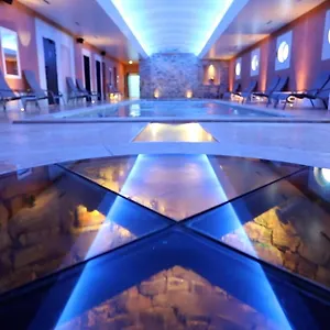 Hotell De Cassagne &, Le Pontet (Vaucluse)